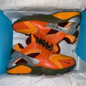 NEW Nike Air Huarache DB18 Doernbecher Freestyle FD9712-800 Starfish (Size 8)